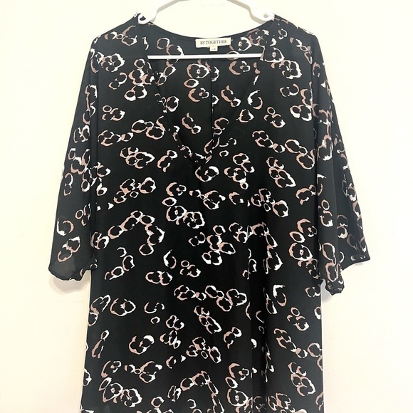 2/$30 By Together - Black & Brown V-Neck Animal Print Coverup/Top Size L - Picture 3 of 7